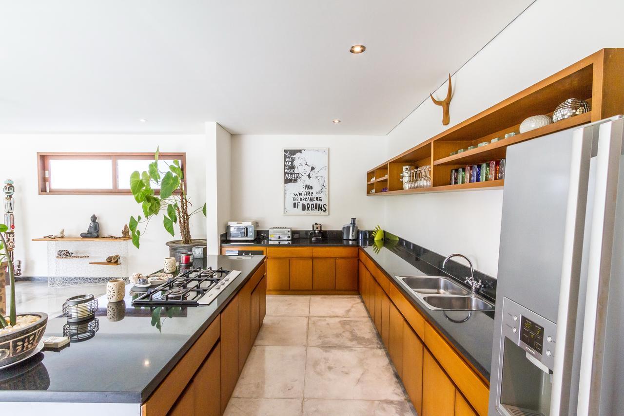 Villa Pierrot Seminyak  Bagian luar foto
